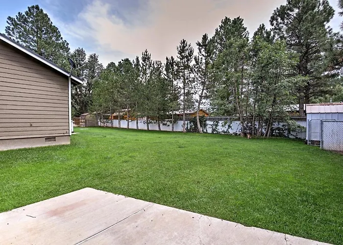 Game Room, Yard, Deck & Fireplace: Lakeside Casa vacanze Pinetop-Lakeside