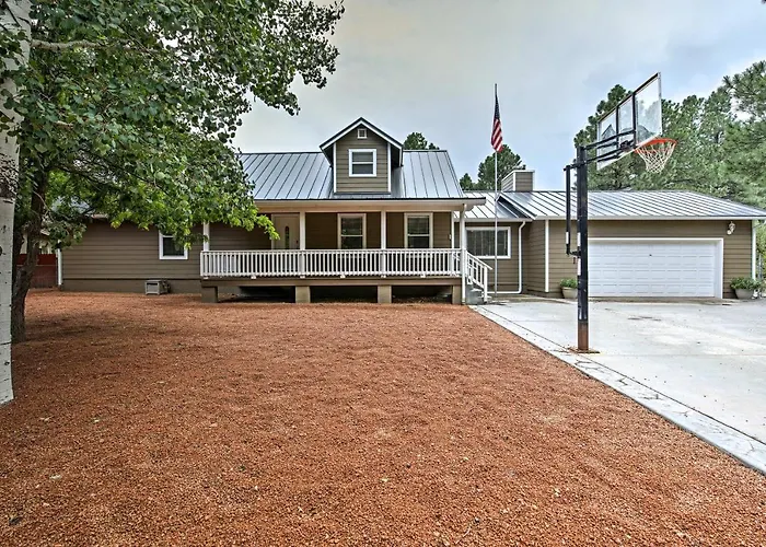 Game Room, Yard, Deck & Fireplace: Lakeside Casa vacanze *