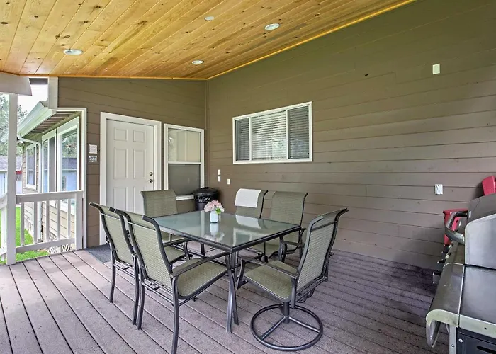 Game Room, Yard, Deck & Fireplace: Lakeside Casa vacanze Pinetop-Lakeside